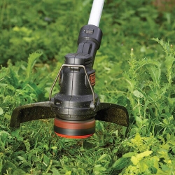 Тример акумуляторний BLACK + DECKER ST182320