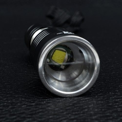   TrustFire Z8 (Cree XM-L, 600 , 3 , 1x14500)