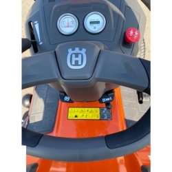   Husqvarna TC 242TX