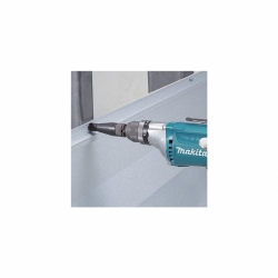   Makita FS2700