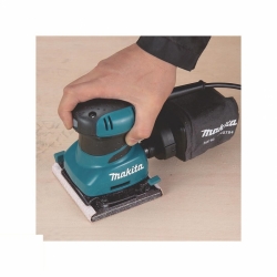 ³  Makita BO4555