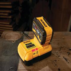   DeWALT DCB117 (DCB117)