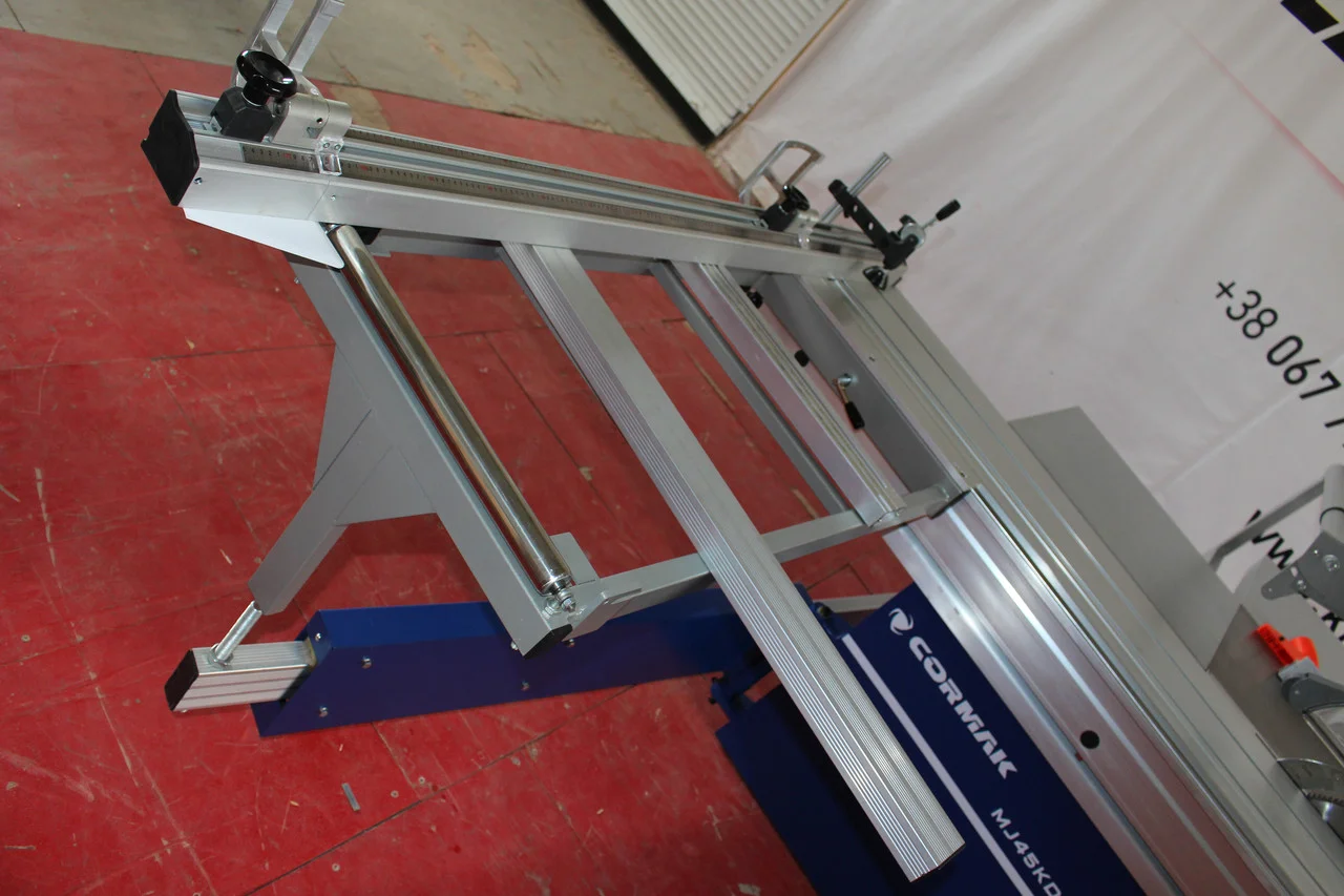 Форматно-розкрійний верстат CORMAK MJ45-KD3 (MJ45-KD3 / 400V).