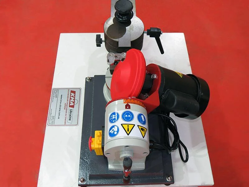 Заточной станок для дискових пилок CORMAK JMY8-70 (JMY8-70 / 230V).