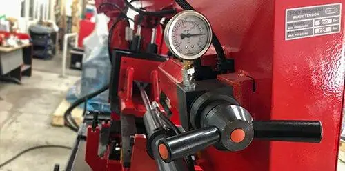 Полуавтоматическая ленточная пила по металлу Karmetal KDG 400x610 DM (KDG 400x610 DM)