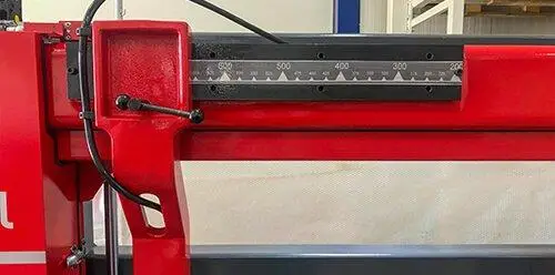 Полуавтоматическая ленточная пила по металлу Karmetal KSA 500x650 (KSA 500x650)
