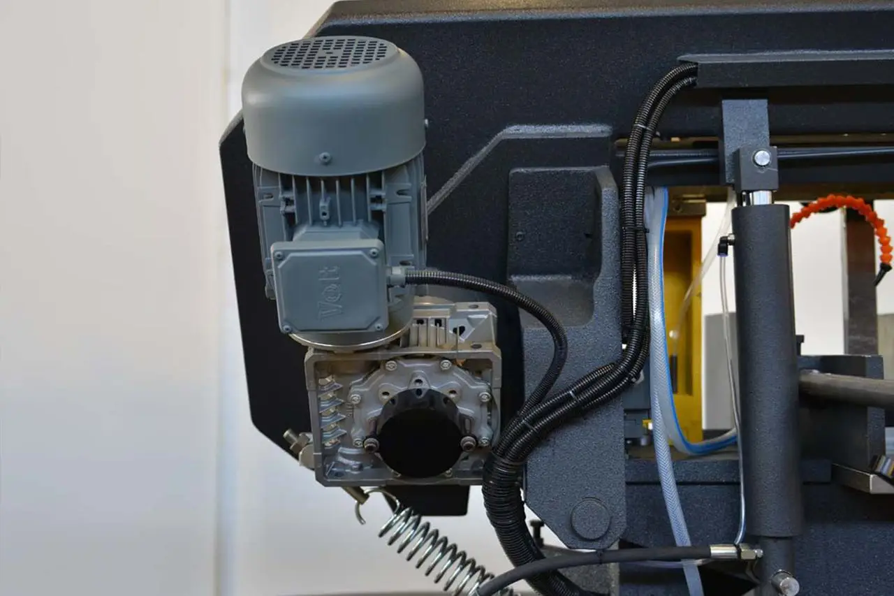 Ручна стрічкова пила по металу Beka-Mak BMS 280 (BMS-280)