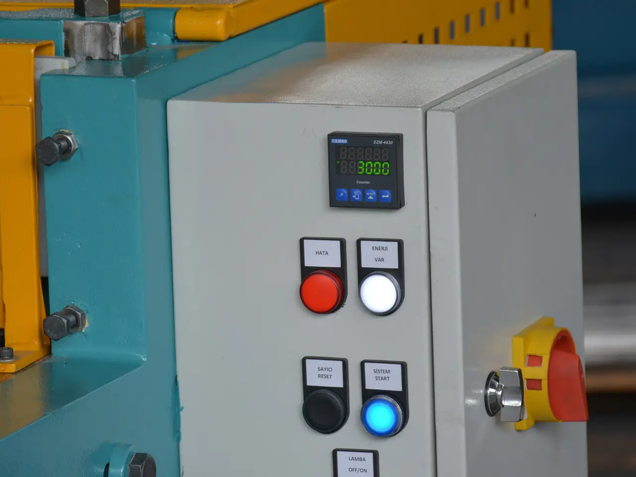 Гильотинные ножницы Ckemsa ERGM 1520 ? 2,0 мм (ERGM 1520 ? 2,0 мм)