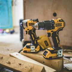      DeWALT DCK2062D2T (DCK2062D2T)