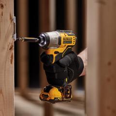      DeWALT DCK2110L2T (DCK2110L2T)