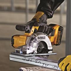 Пила дисковая аккумуляторная DeWALT DCS373N (DCS373N)