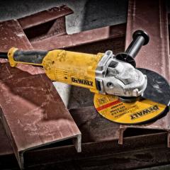   -   DeWALT DWE492S (DWE492S)