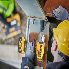     DeWALT DCF900N (DCF900N)