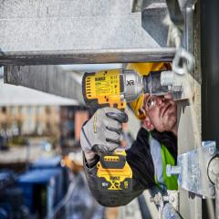     DeWALT DCF900N (DCF900N)