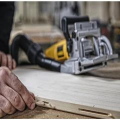    DeWALT DW682K (DW682K)