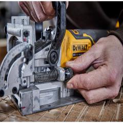    DeWALT DCW682P2 (DCW682P2)