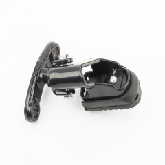 X-Road 250 Підніжка передня права з кронштейном (359107)