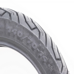 Шина 140/70-14 безкамерна, шосейний малюнок URBAN GRIP SC-109 (353114)