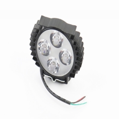    - 4 LED  , 