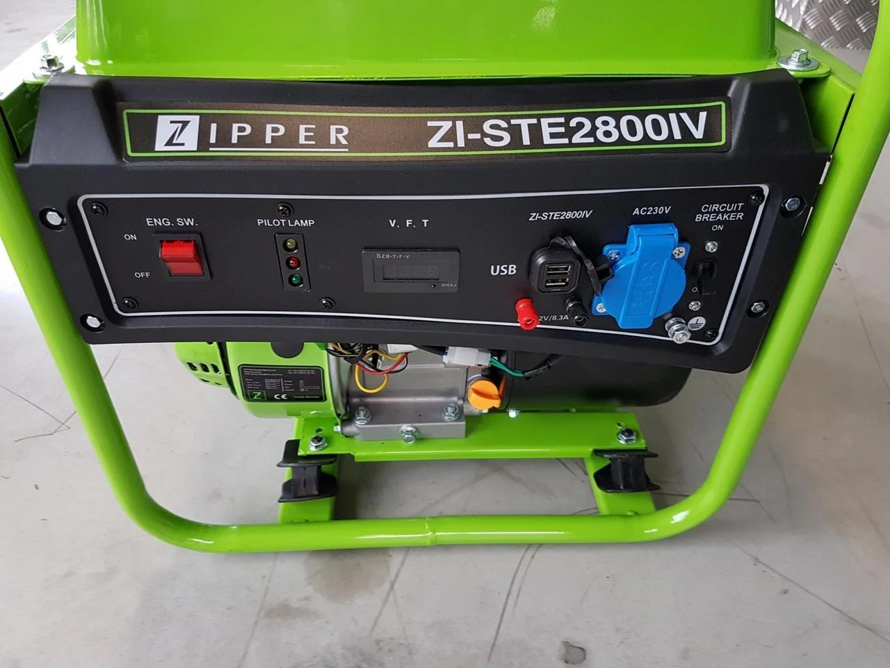   Zipper ZI-STE2800IV (ZI-STE2800IV).